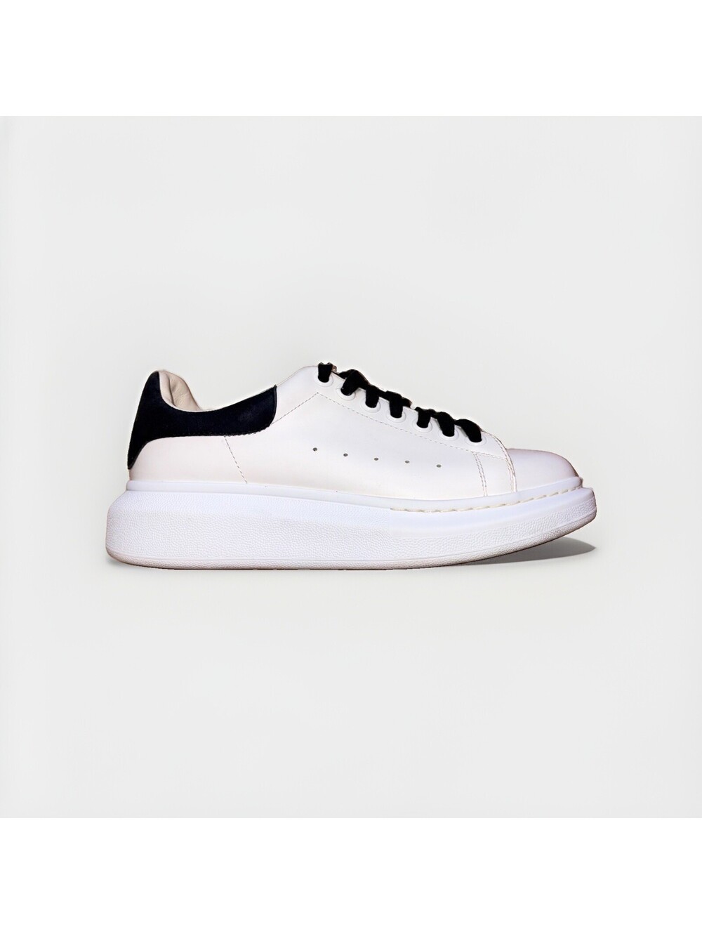 Alexander McQueen Oversized White Black Leather Sneakers Women’s Size 8.5 D